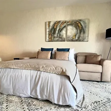 Moderno Con Jardin - Golf Y Playa Apartment