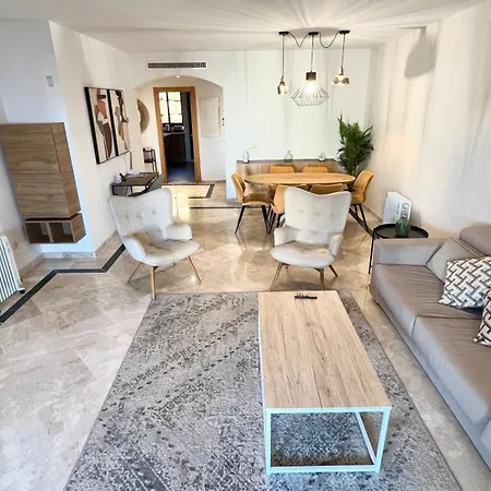 Moderno Con Jardin - Golf Y Playa